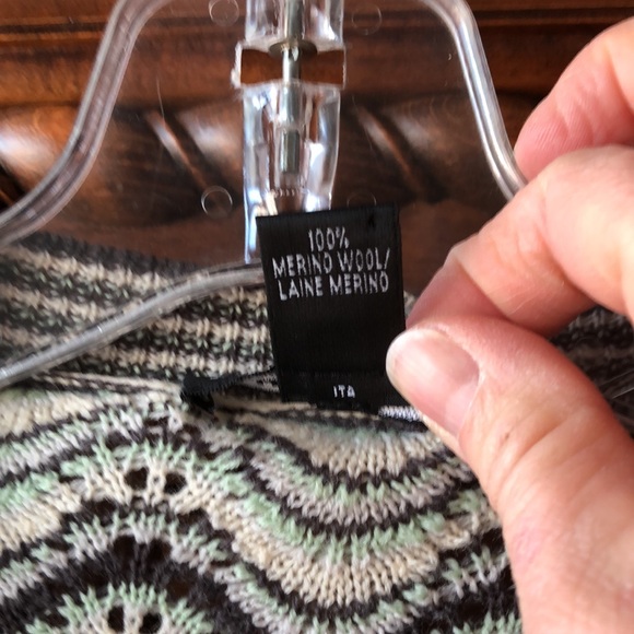 Club Monaco tie-front cropped sweater - Picture 4 of 9